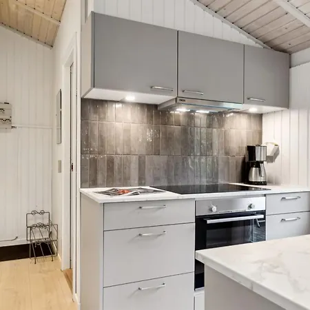 Imre - 300m From The Sea By Interhome * Glesborg
