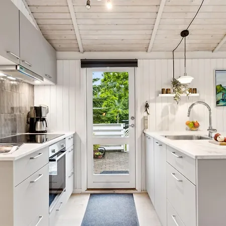 Imre - 300m From The Sea By Interhome Hébergement de vacances Glesborg